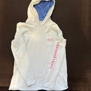 Adorable Vineyard Vines light blue hoodie/ T-shirt hoodie. Super cute blue hood